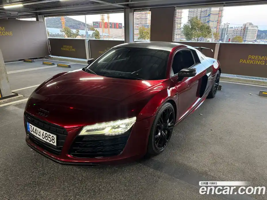 Audi R8 2014 5.2 Автомат в Москве № 184548, фото 3