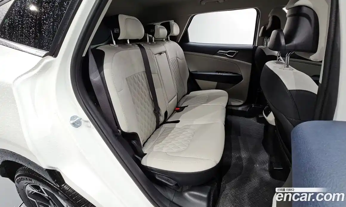 Kia Sportage 2023 1.6 Автомат в Москве № 18540, фото 14