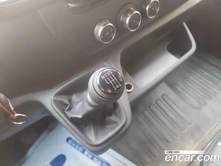 Renault Master 2022 2.3 Механическая в Москве № 185533, фото 19