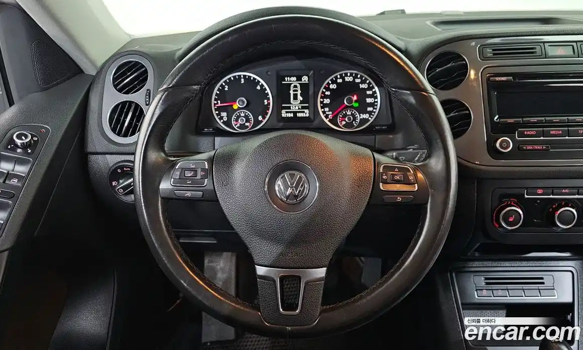 Volkswagen Tiguan 2014 2.0 Автомат в Москве № 186206, фото 12