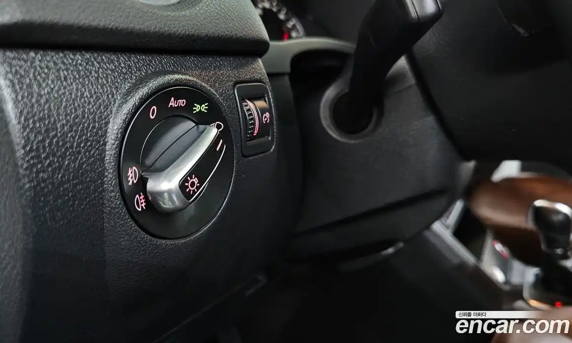 Volkswagen Tiguan 2014 2.0 Автомат в Москве № 186206, фото 9