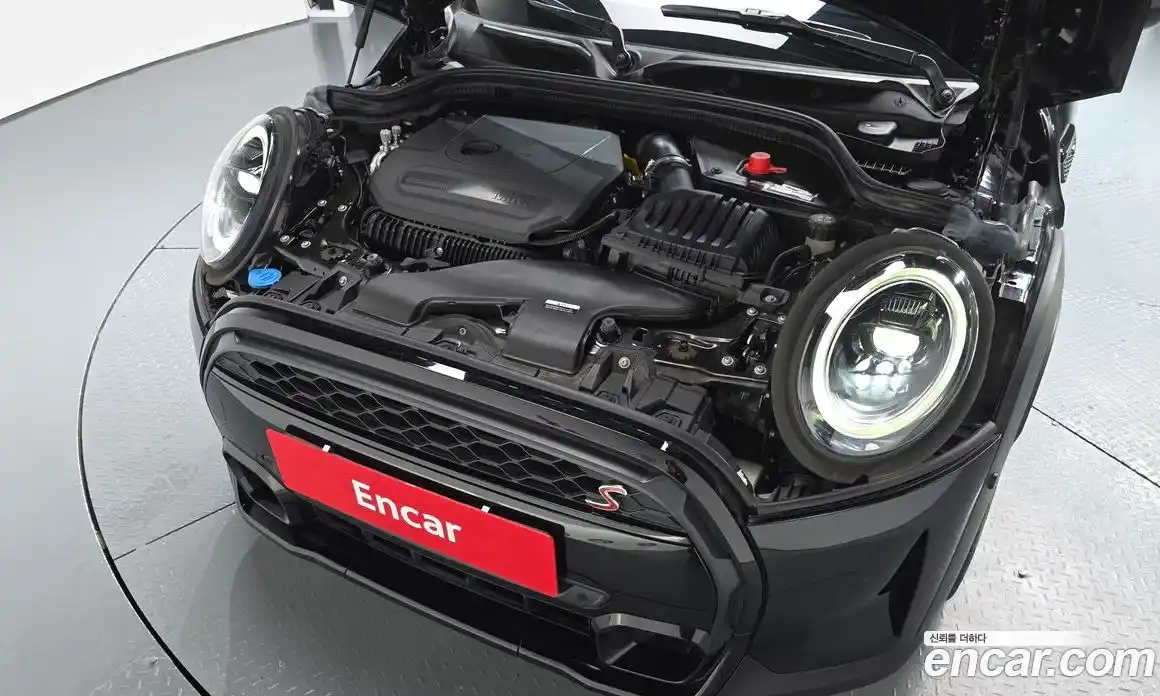 Mini Cooper 2023 2.0 Автомат в Москве № 186934, фото 18