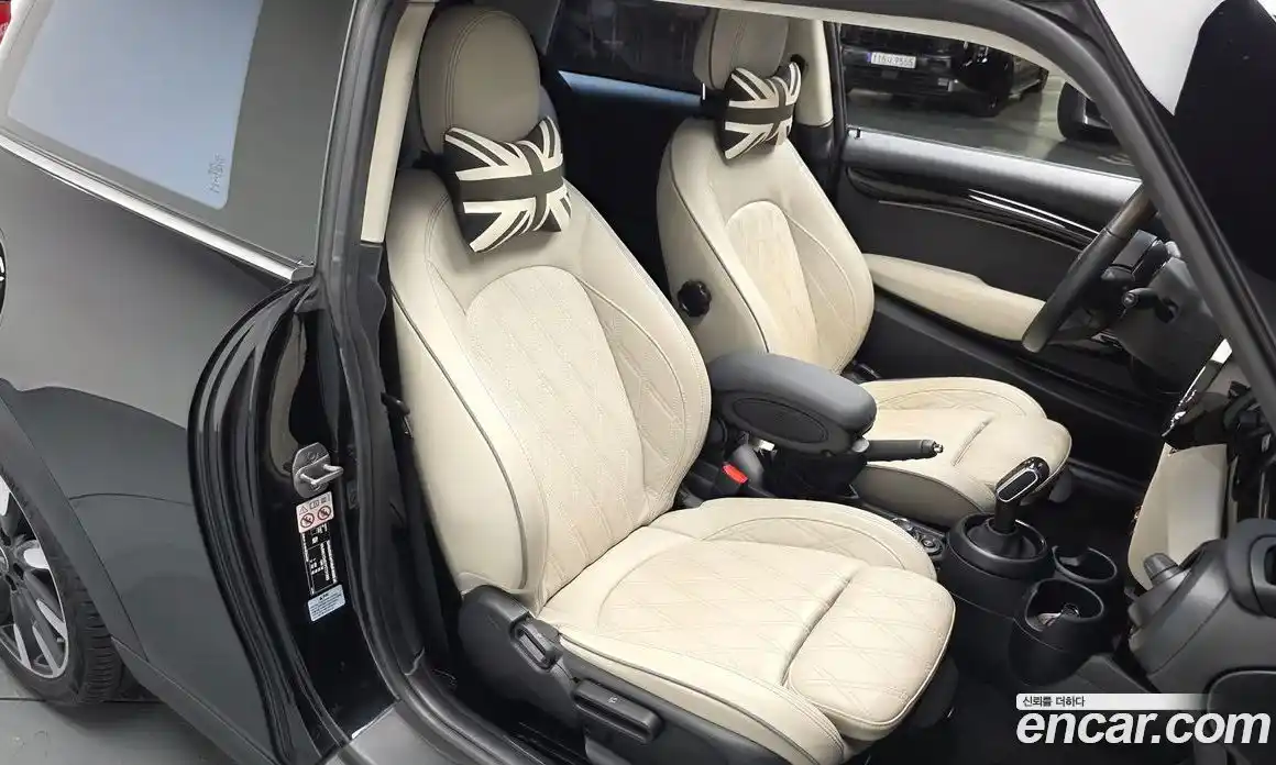 Mini Cooper 2023 2.0 Автомат в Москве № 186934, фото 7