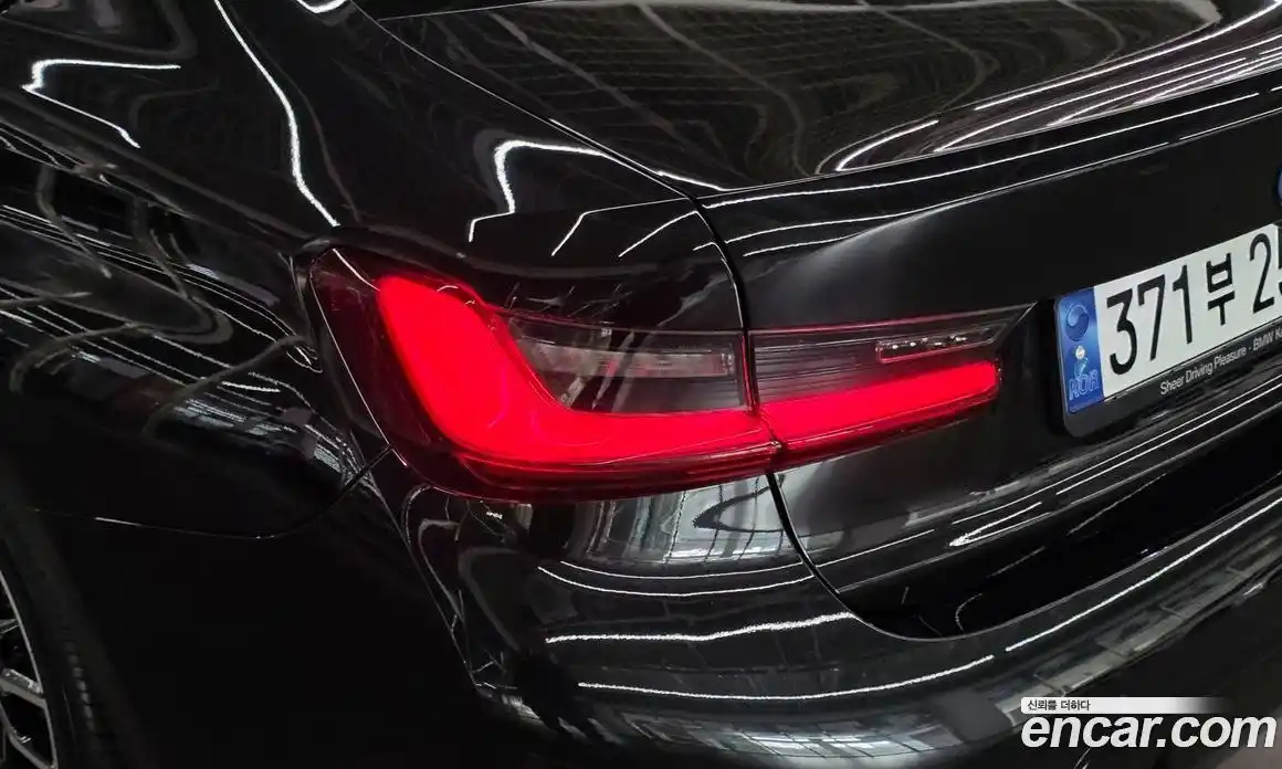 BMW 3-Series 2023 2.0 Автомат в Москве № 191995, фото 20