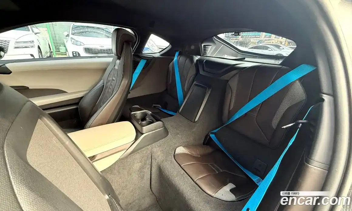 BMW i8 2016 1.5 Автомат в Москве № 192611, фото 13