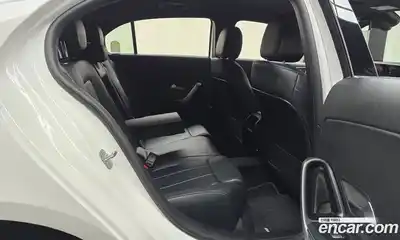 Mercedes-Benz A-Class 2025 2.0 Автомат в Москве № 193590, миниатюра 4