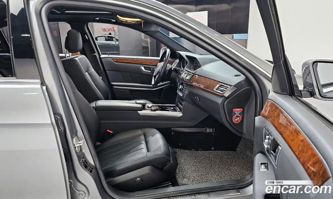 Mercedes-Benz E-Class 2014 3.5 Автомат в Москве № 193705, фото 16