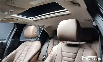 Mercedes-Benz E-Class 2019 2.0 Автомат в Москве № 194300, миниатюра 2