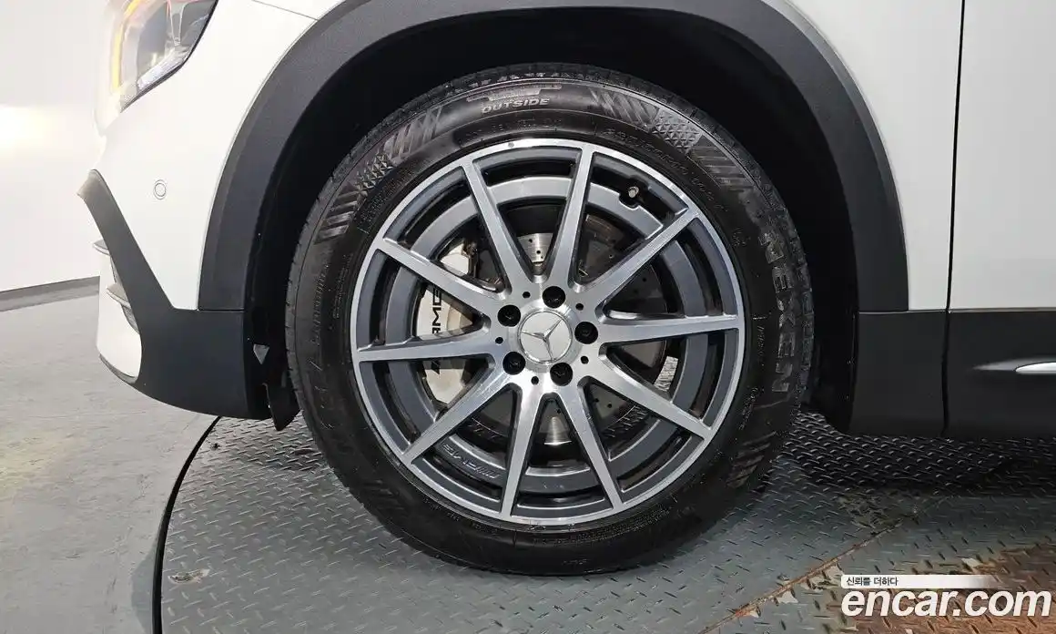 Mercedes-Benz GLB-Class 2023 2.0 Автомат в Москве № 194351, фото 18