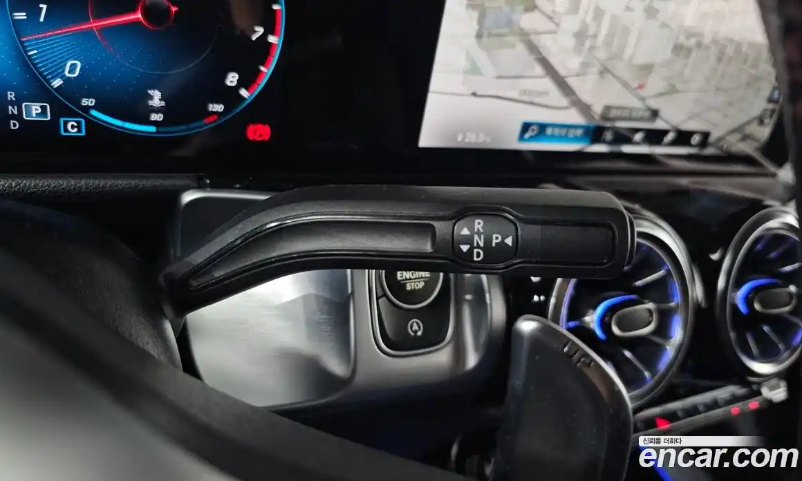 Mercedes-Benz GLB-Class 2023 2.0 Автомат в Москве № 194351, фото 6