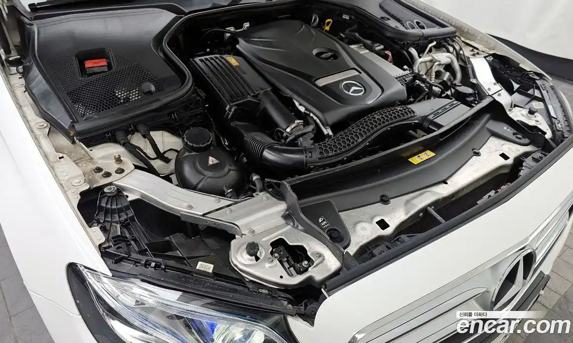 Mercedes-Benz E-Class 2018 2.0 Автомат в Москве № 194649, фото 11