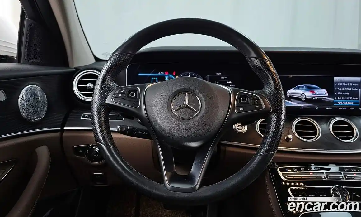 Mercedes-Benz E-Class 2018 2.0 Автомат в Москве № 194649, фото 17
