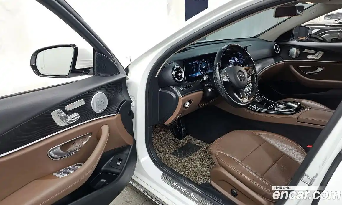 Mercedes-Benz E-Class 2018 2.0 Автомат в Москве № 194649, фото 20