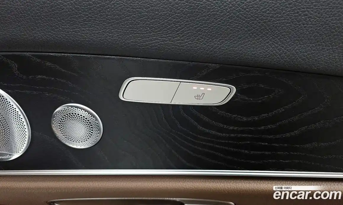 Mercedes-Benz E-Class 2018 2.0 Автомат в Москве № 194649, фото 4