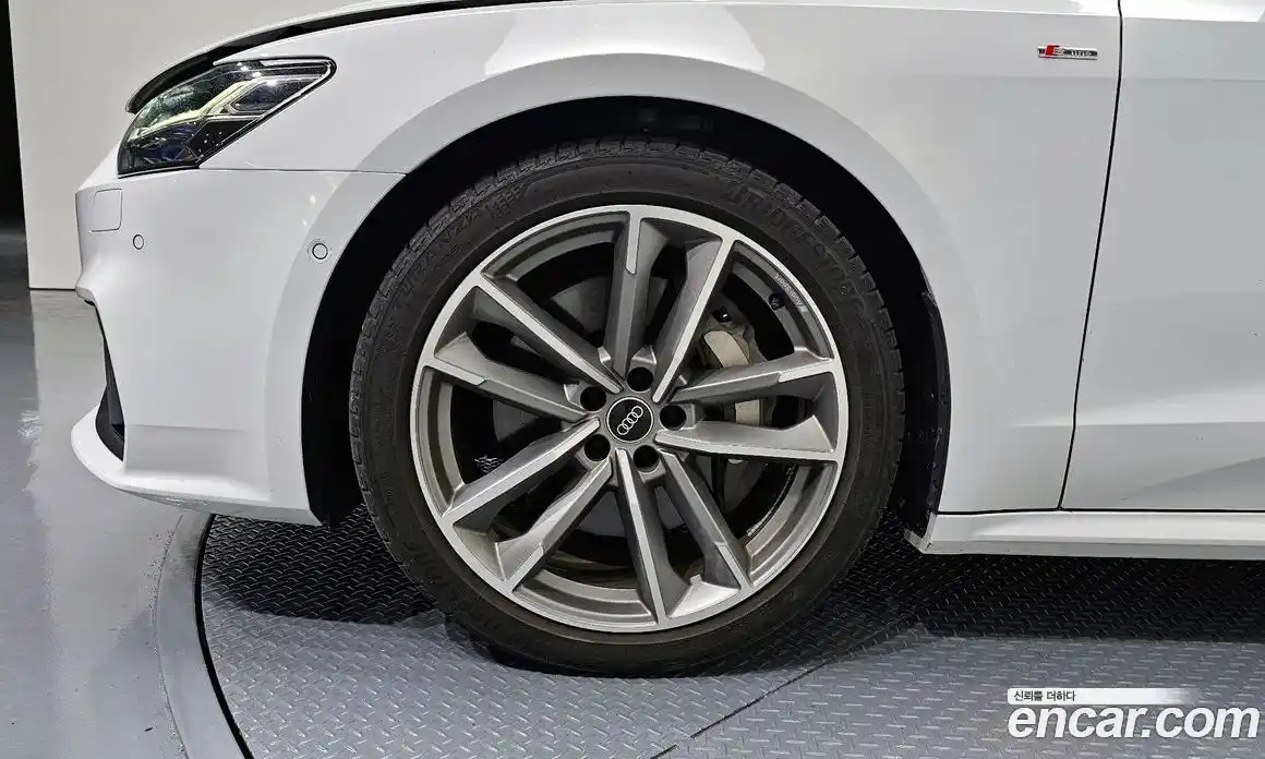 Audi A7 2023 3.0 Автомат в Москве № 196065, фото 13