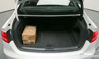 Audi A4 2015 2.0 Автомат в Москве № 196462, миниатюра 4