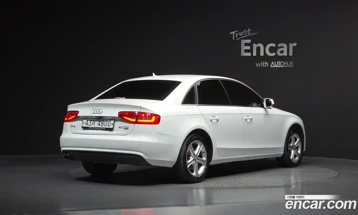 Audi A4 2013 2.0 Автомат в Москве № 196652, фото 1