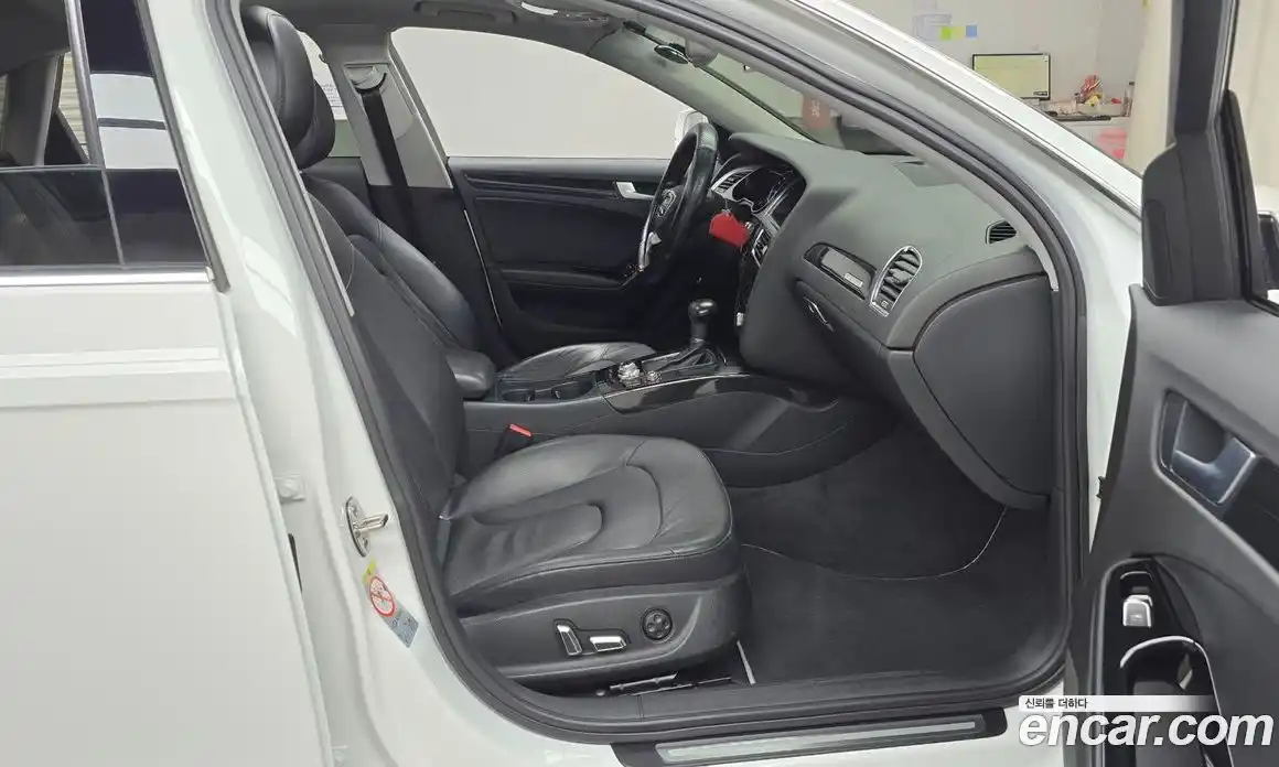 Audi A4 2013 2.0 Автомат в Москве № 196652, фото 11