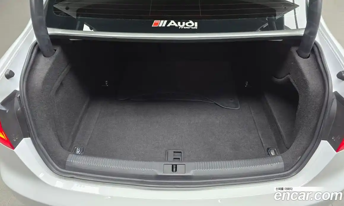 Audi A4 2013 2.0 Автомат в Москве № 196652, фото 3