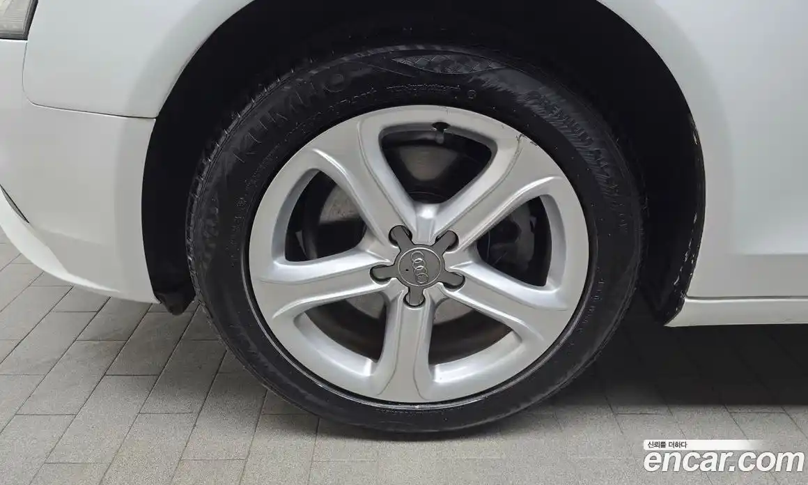 Audi A4 2013 2.0 Автомат в Москве № 196652, фото 5