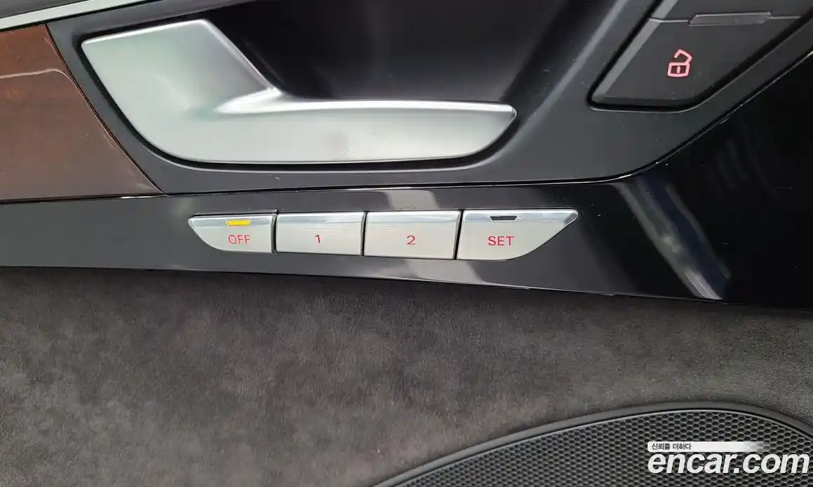 Audi A8 2013 3.0 Автомат в Москве № 196885, фото 13