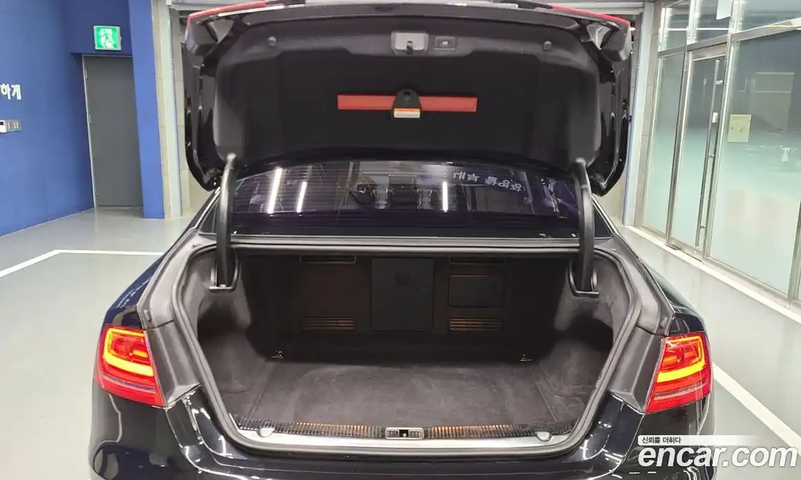 Audi A8 2013 3.0 Автомат в Москве № 196885, фото 7