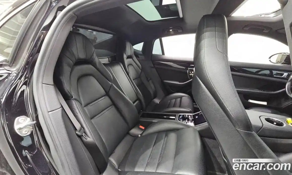 Porsche Panamera 2018 2.9 Автомат в Москве № 197566, фото 13