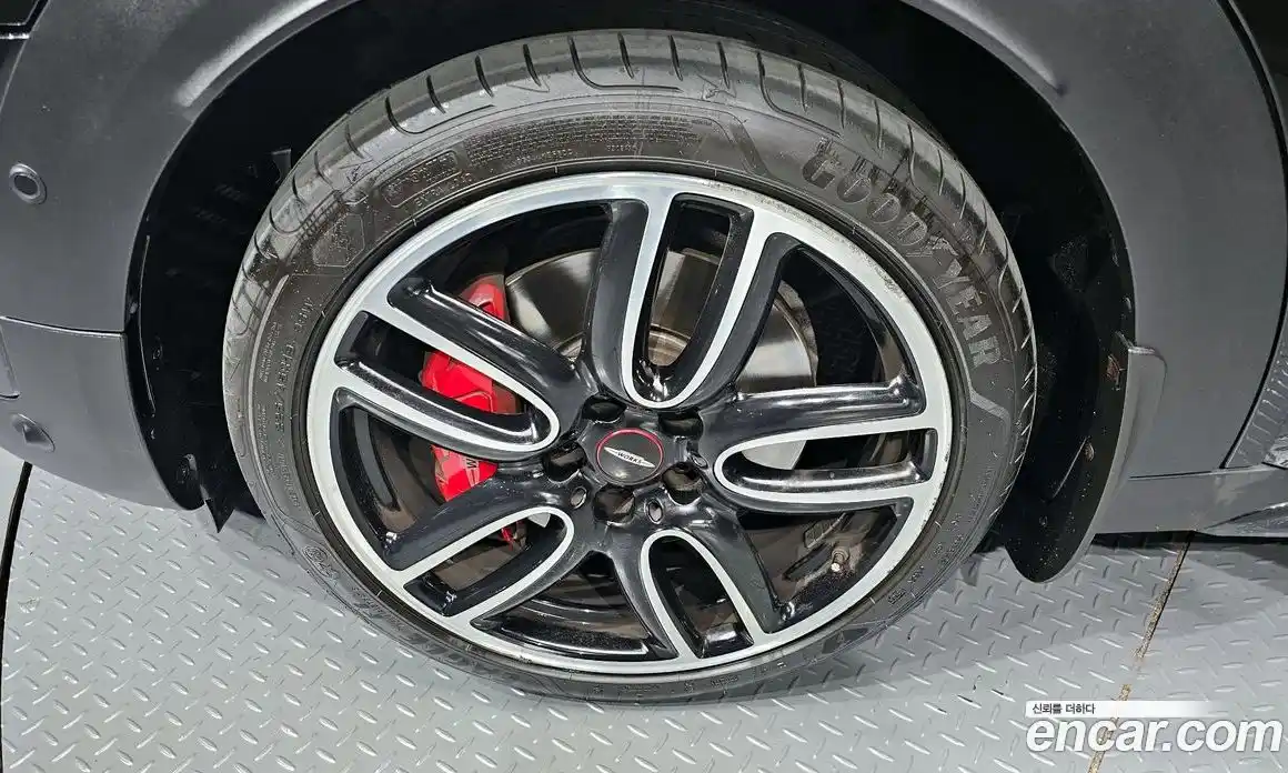 Mini Countryman 2018 2.0 Автомат в Москве № 198447, фото 3