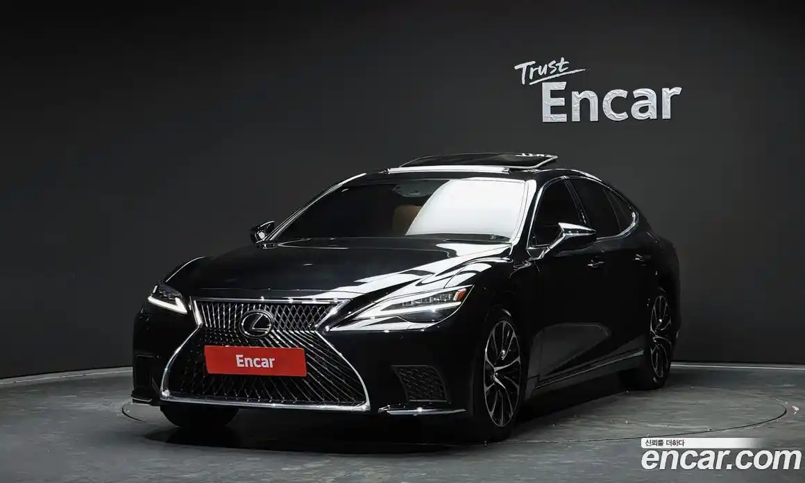 Lexus LS 2023 3.5 Автомат в Москве № 198838, фото 15