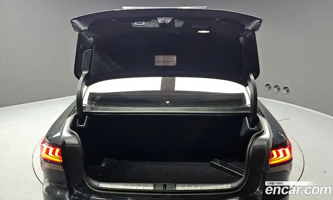 Lexus LS 2023 3.5 Автомат в Москве № 198838, фото 20