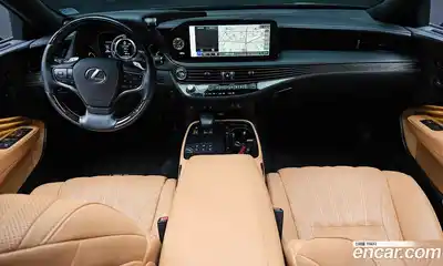 Lexus LS 2023 3.5 Автомат в Москве № 198838, миниатюра 2