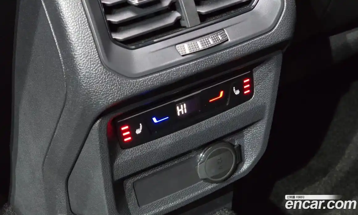 Volkswagen Tiguan 2024 2.0 Автомат в Москве № 198930, фото 16