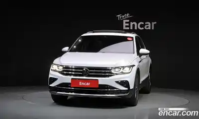 Volkswagen Tiguan 2024 2.0 Автомат в Москве № 198930, миниатюра 3