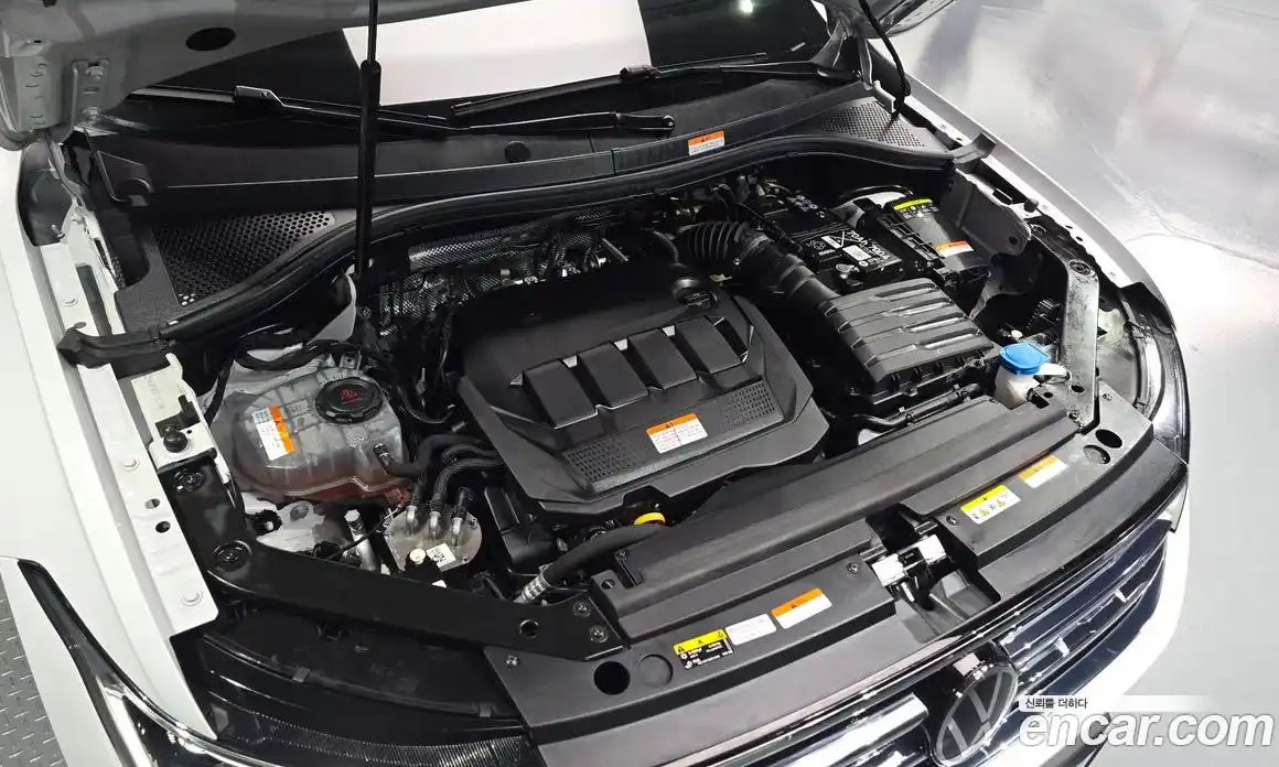 Volkswagen Tiguan 2024 2.0 Автомат в Москве № 198930, фото 6