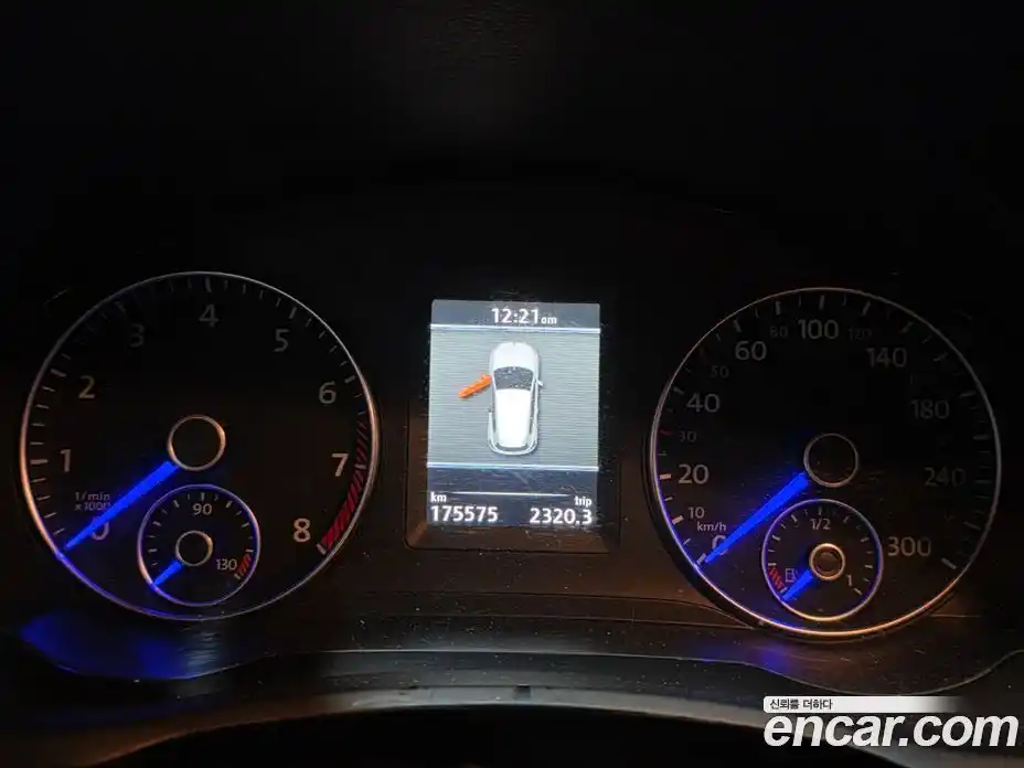 Volkswagen Scirocco 2013 2.0 Автомат в Москве № 199321, фото 10