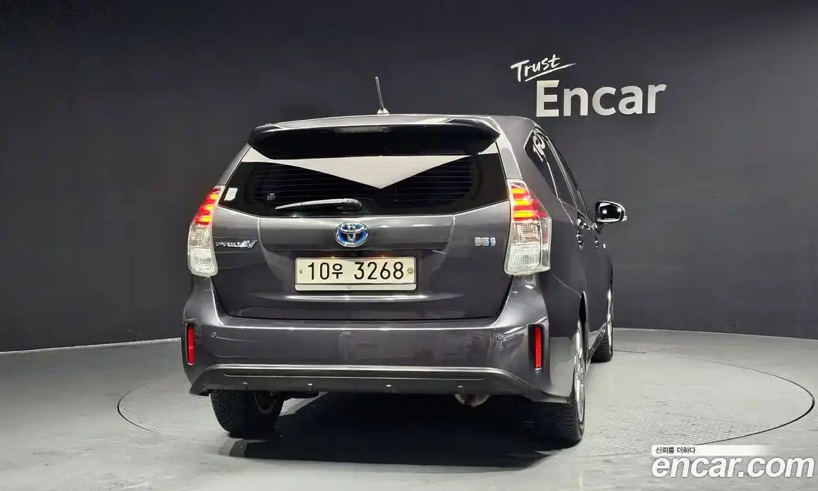 Toyota Prius 2017 1.8 Автомат в Москве № 199710, фото 15