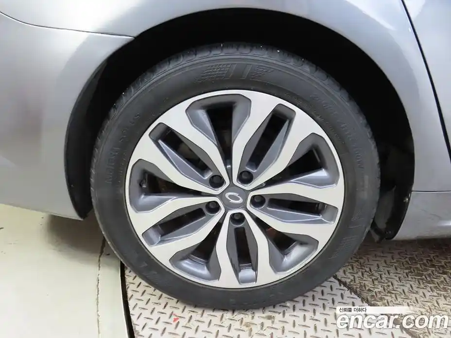 Renault SM6 2016 2.0 Автомат в Москве № 209901, фото 20