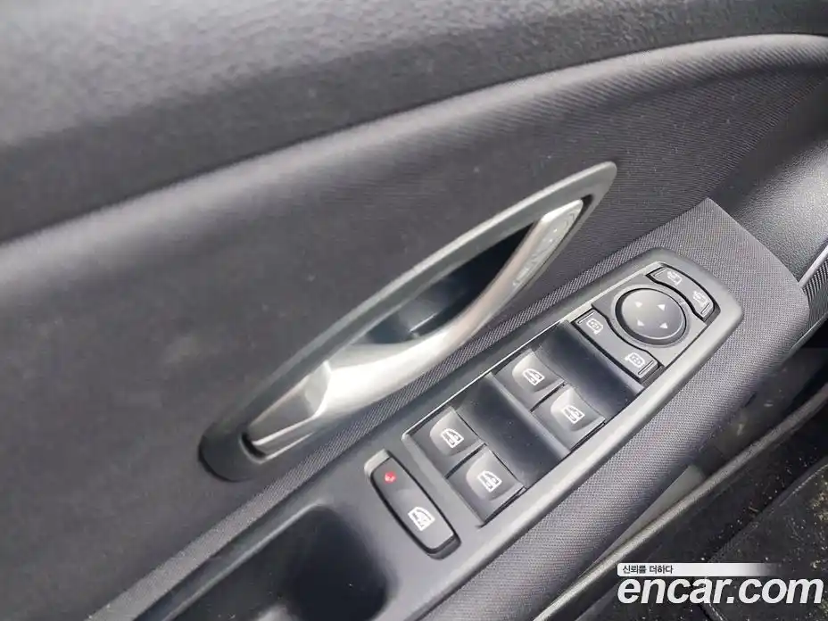 Renault SM3 2011 1.6 Автомат в Москве № 210080, фото 10