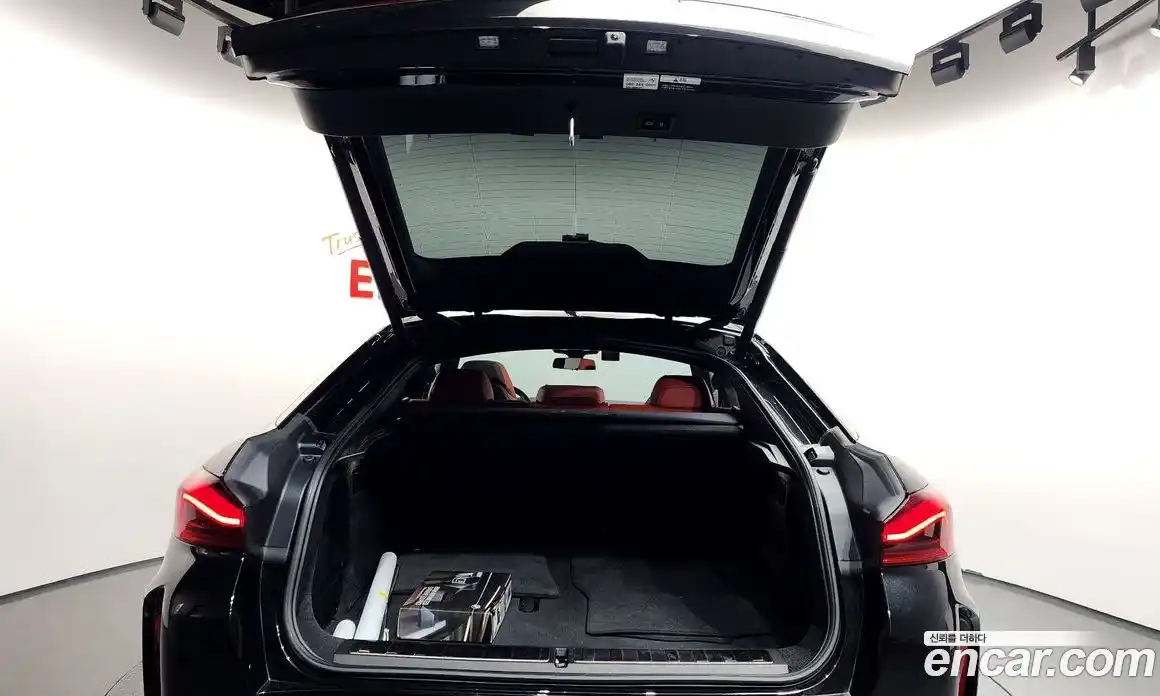 BMW X6M 2024 4.4 Автомат в Москве № 210550, фото 16