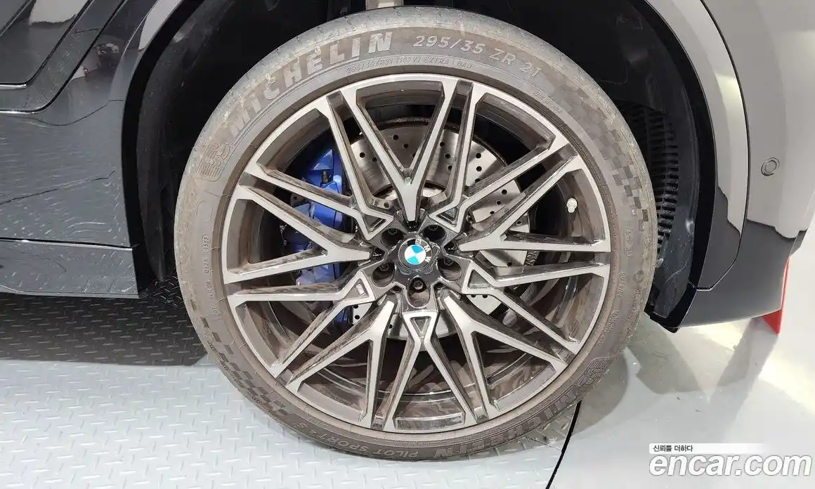 BMW X6M 2024 4.4 Автомат в Москве № 210550, фото 7