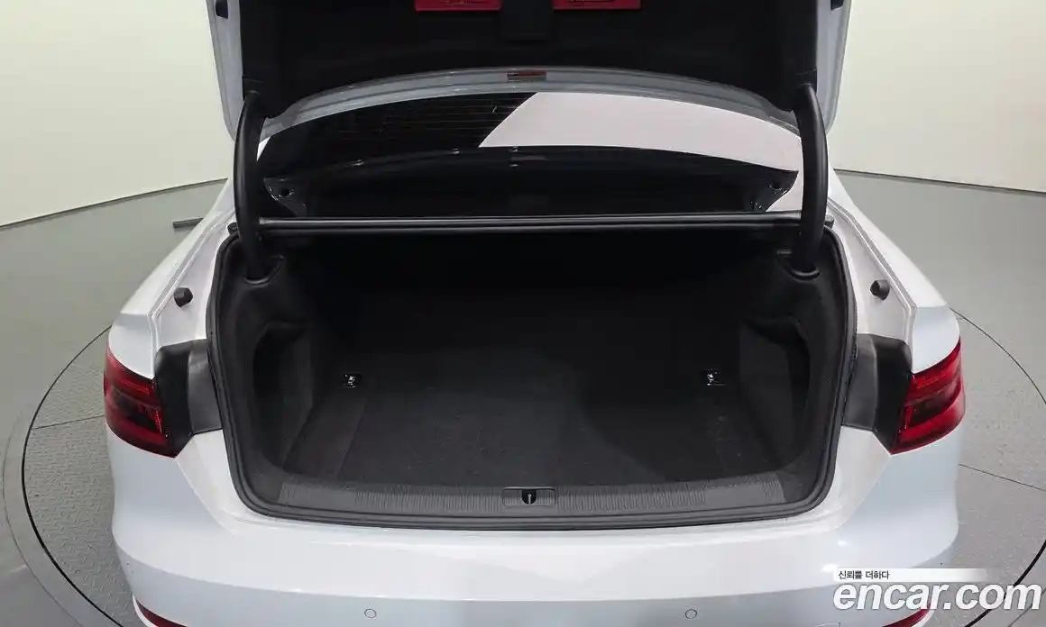 Audi A4 2016 2.0 Автомат в Москве № 211877, фото 20