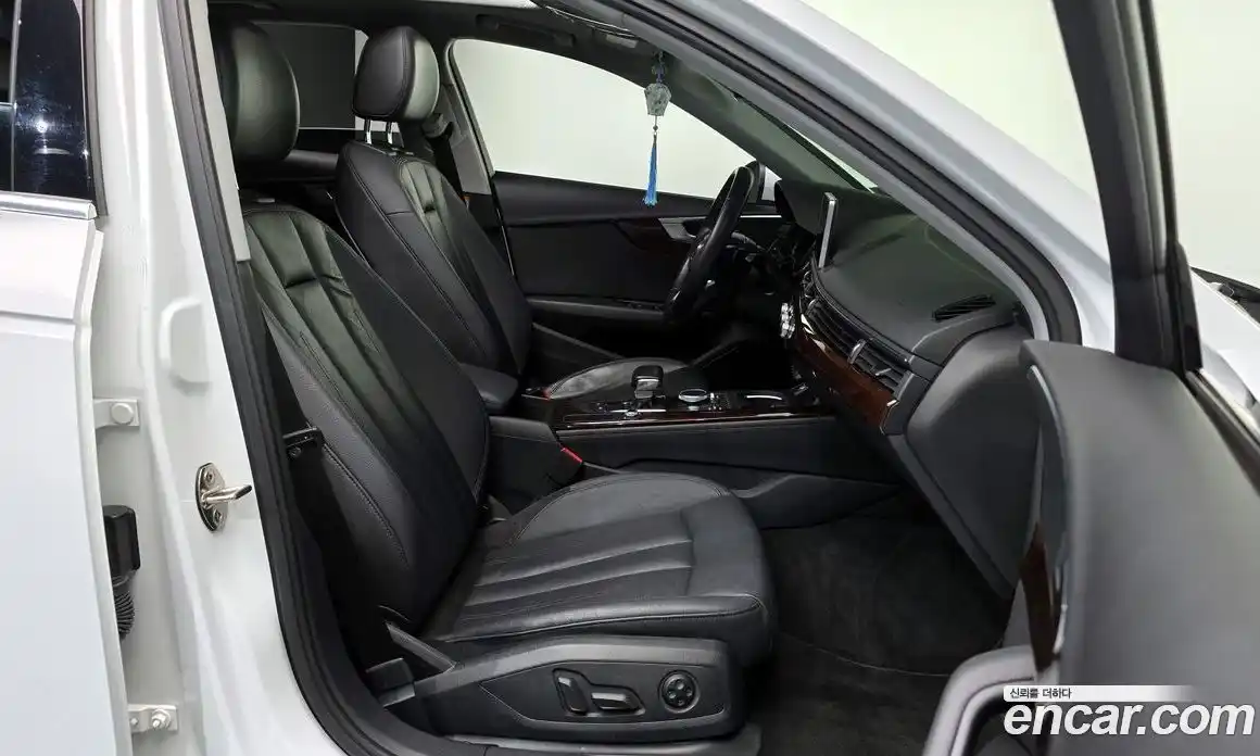 Audi A4 2016 2.0 Автомат в Москве № 211877, фото 9