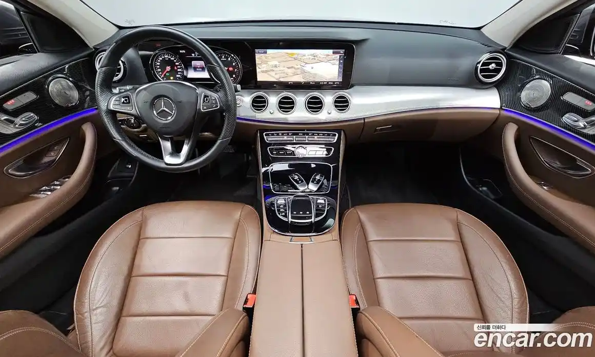 Mercedes-Benz E-Class 2018 2.0 Автомат в Москве № 212077, фото 12