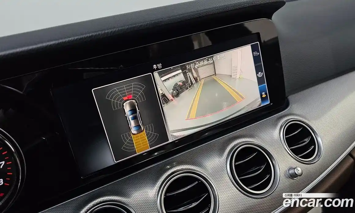 Mercedes-Benz E-Class 2018 2.0 Автомат в Москве № 212077, фото 15