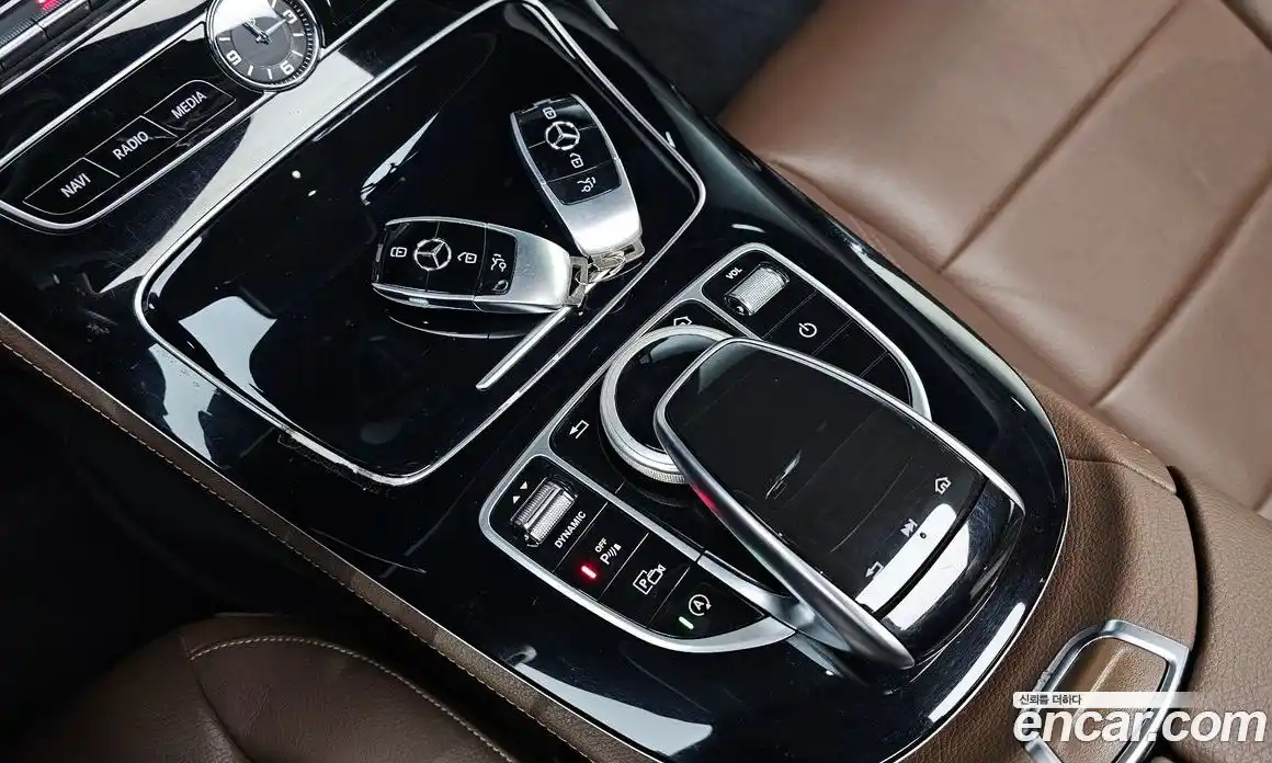 Mercedes-Benz E-Class 2018 2.0 Автомат в Москве № 212077, фото 16