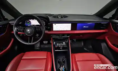 Porsche Macan 2025 0.2 Автомат в Москве № 213101, миниатюра 11