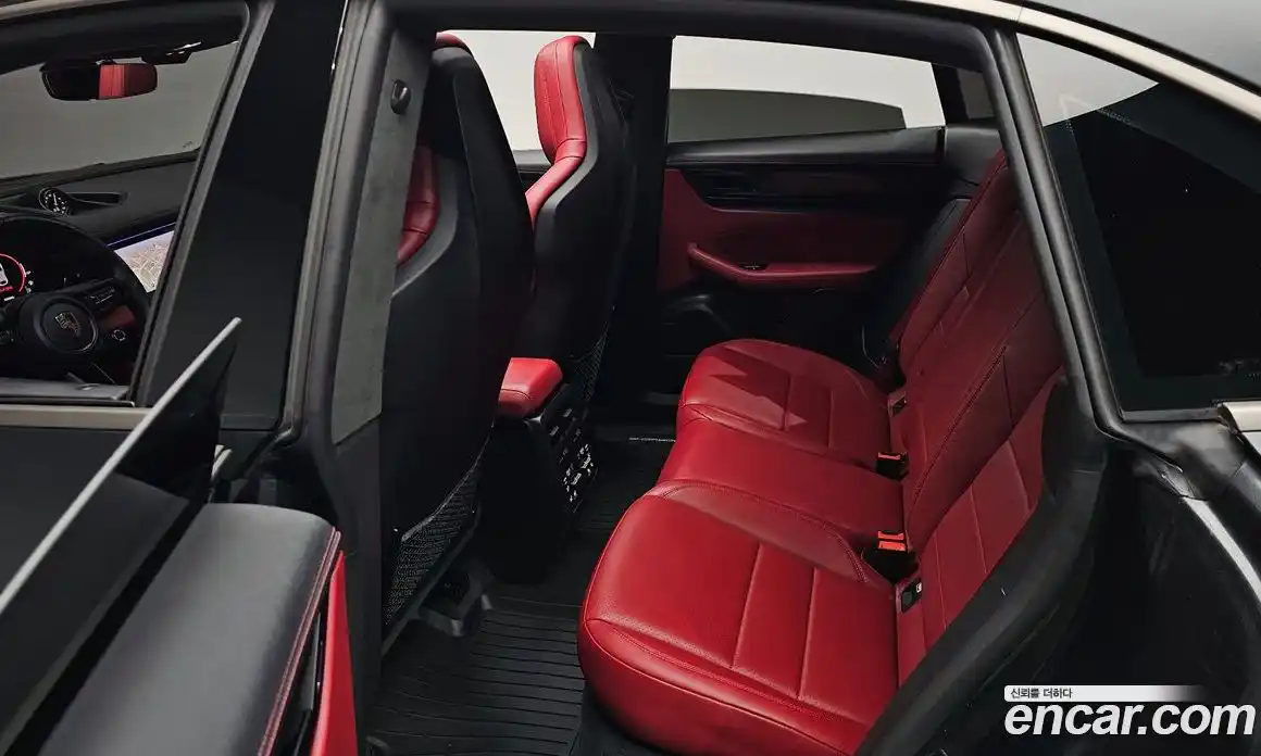 Porsche Macan 2025 0.2 Автомат в Москве № 213101, фото 16