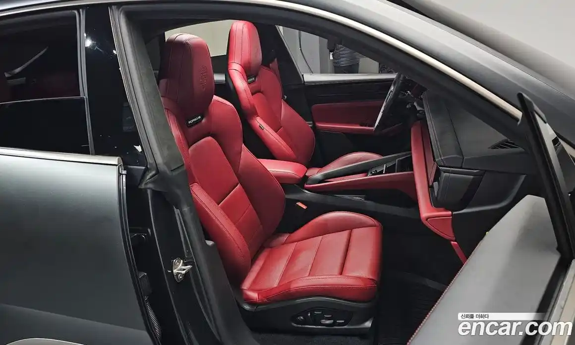 Porsche Macan 2025 0.2 Автомат в Москве № 213101, фото 8