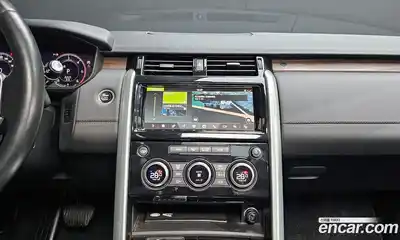 Land Rover Discovery 2019 3.0 Автомат в Москве № 213859, миниатюра 2