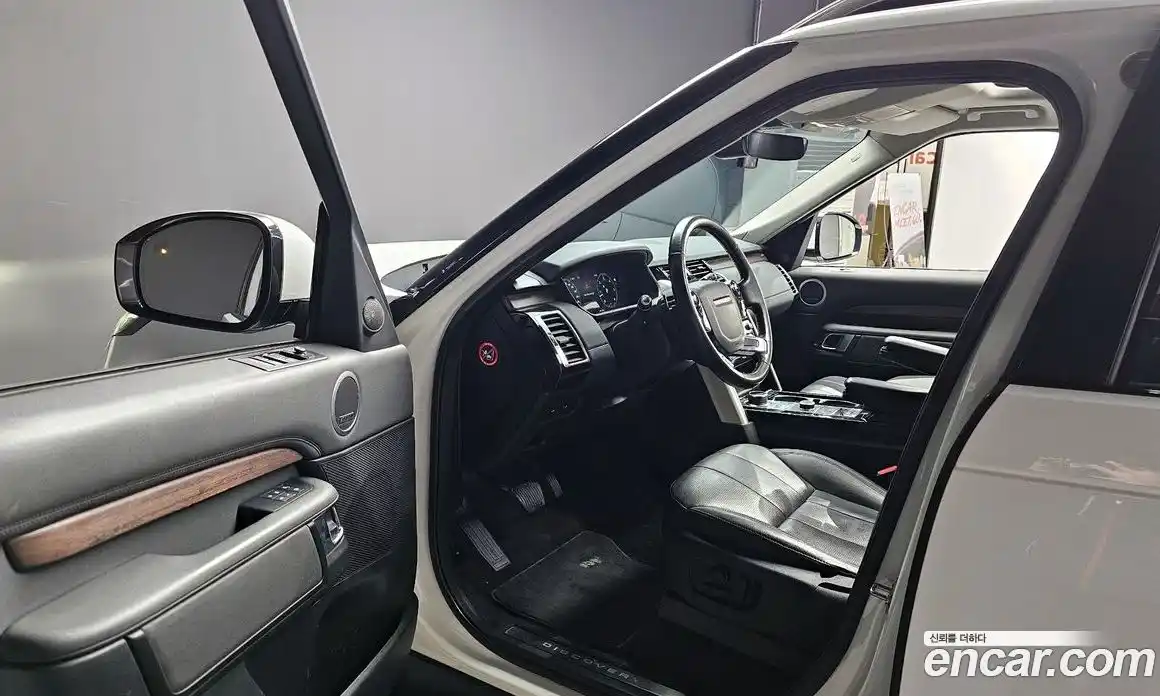 Land Rover Discovery 2019 3.0 Автомат в Москве № 213859, фото 5